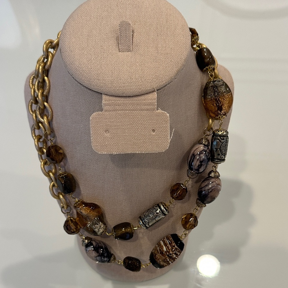 Vintage Elegant Brown and Gold Beaded Necklace
